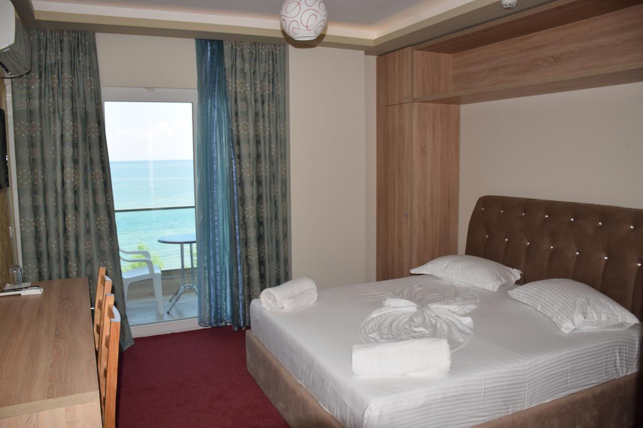 Hotel Pogradeci 2 Tushemisht Екстер'єр фото