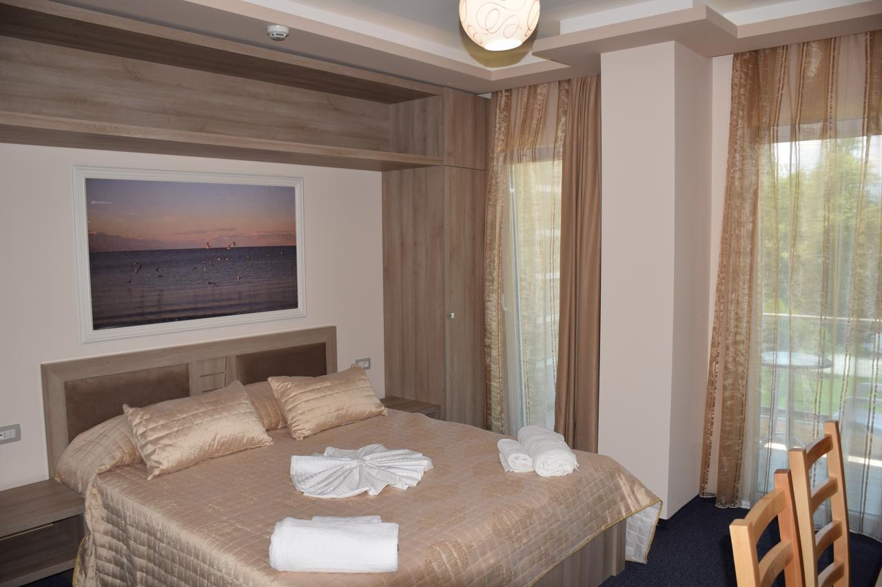 Hotel Pogradeci 2 Tushemisht Екстер'єр фото