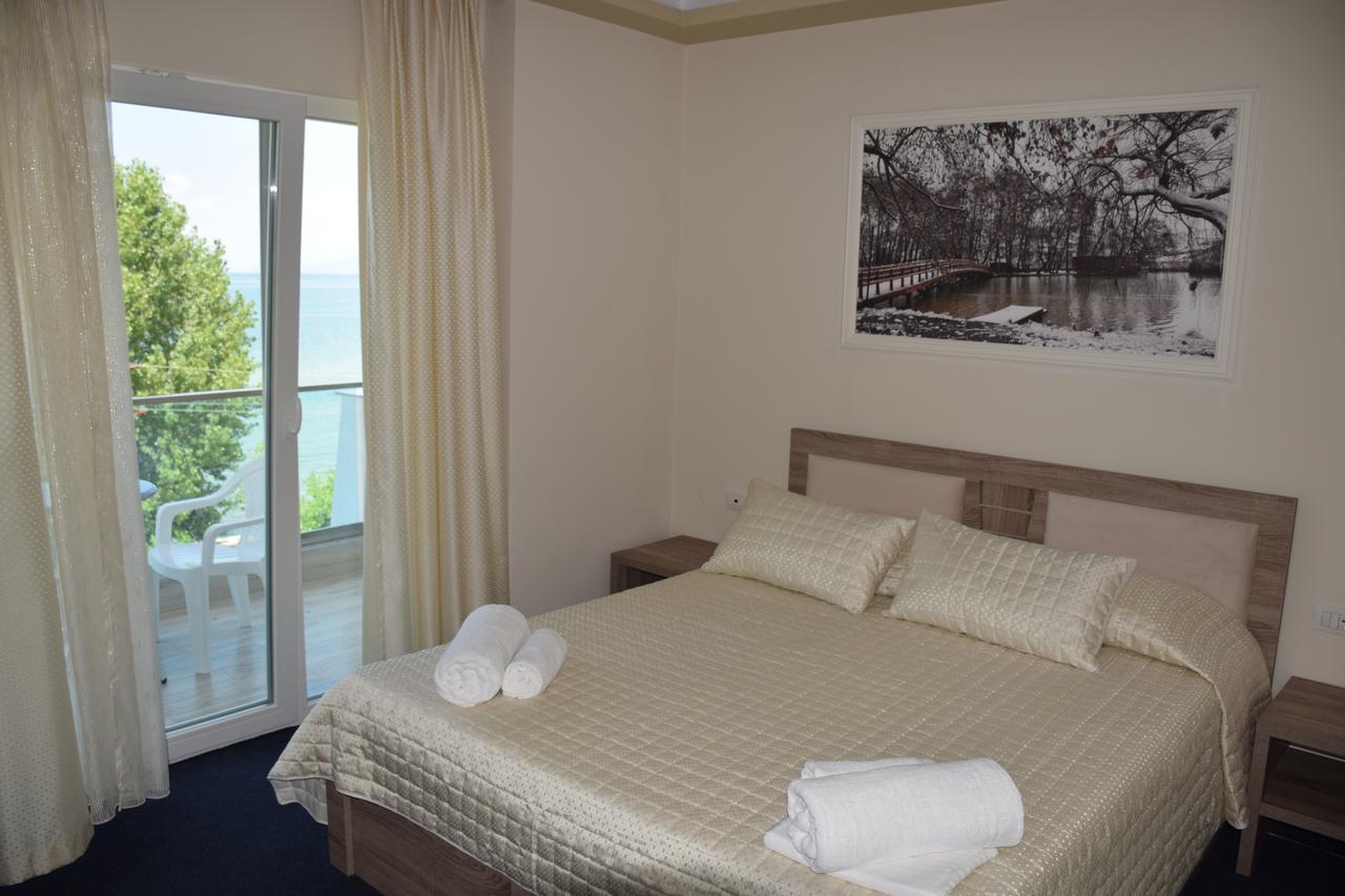Hotel Pogradeci 2 Tushemisht Екстер'єр фото