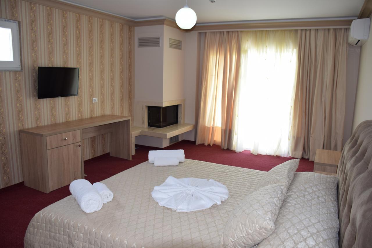 Hotel Pogradeci 2 Tushemisht Екстер'єр фото